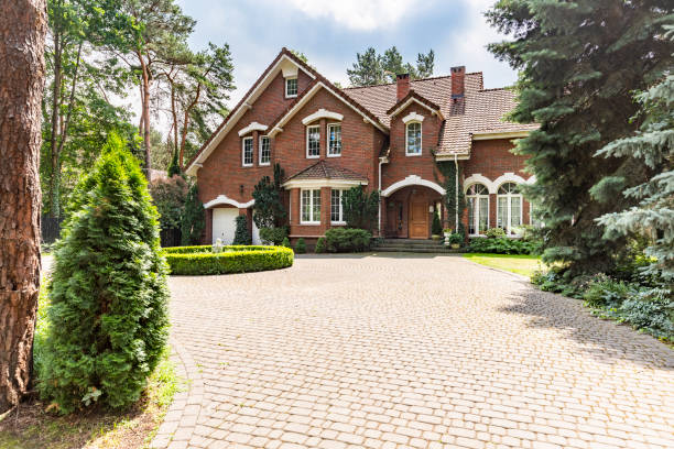 Best Driveway Pavers Contractor  in Hebron, IL