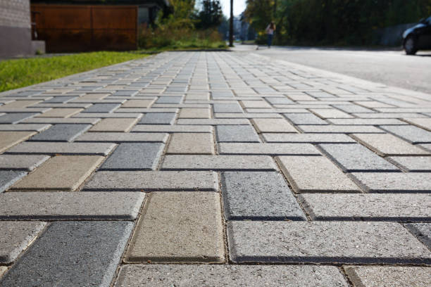 Best Interlocking Driveway Pavers  in Hebron, IL
